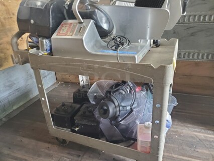 Rubbermaid Utility Cart (Content not included) 
