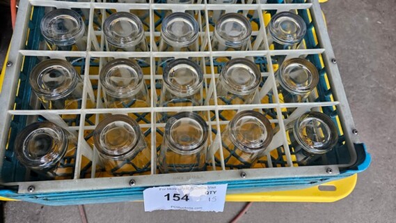 Lot of 15 Glasses
(25X BID)