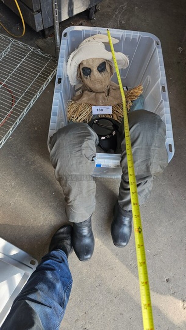 Scarecrow Decoration - Image 2 of 3