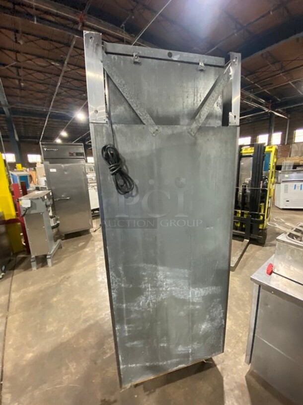 Victory Commercial Single Door Reach In Freezer! All Stainless Steel! On Legs!  - Image 4 of 8