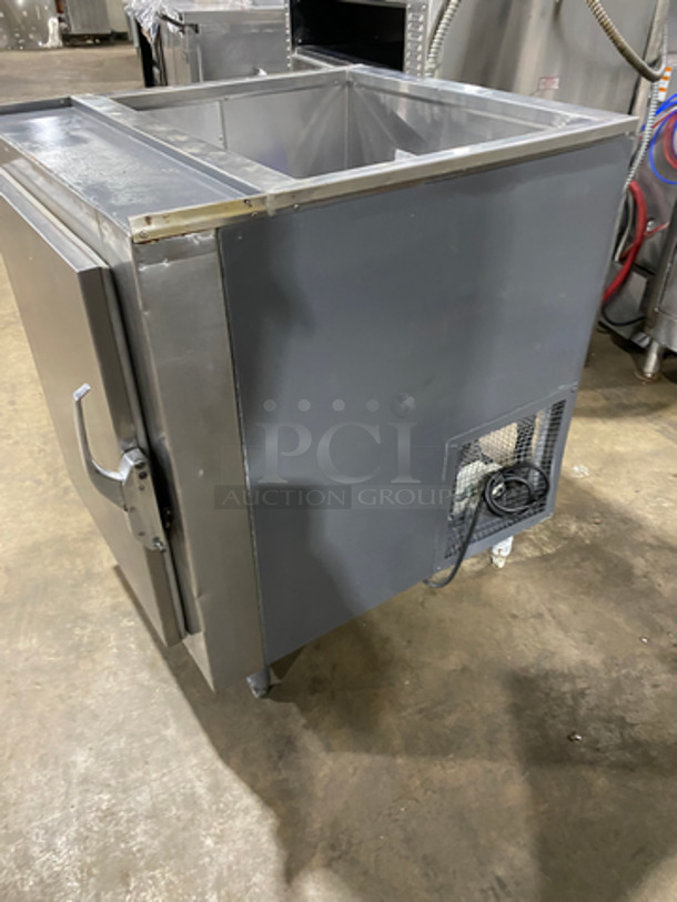 Commercial Refrigerated Sandwich Prep Table! With Single Door Storage Space Underneath! All Stainless Steel! On Legs! - Image 2 of 8