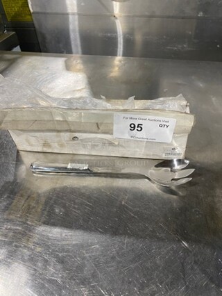 NEW! IN THE BOX! Table Craft Serving Forks!