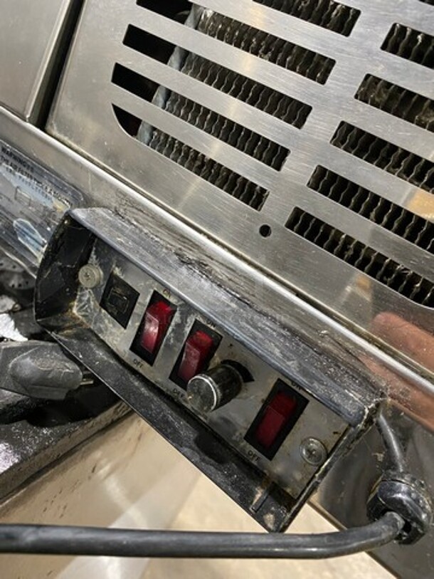 Yoshimasa Commercial Countertop Refrigerated Sushi Display Case Merchandiser! With Slanted Front Glass! Stainless Steel Body! - Image 6 of 8