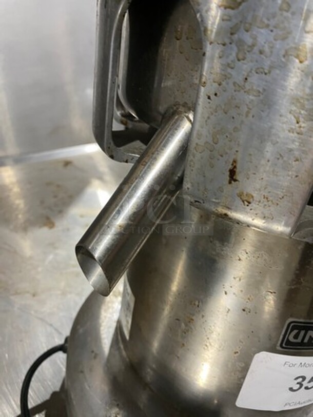 Uniworld Commercial Countertop Electric Powered Juicer! All Stainless Steel! Model: UJC550E SN: 18CY1008006 110V - Image 6 of 9