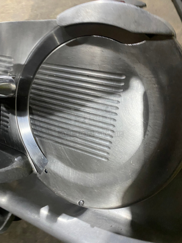Berkel Commercial Countertop Meat/Deli Slicer! All Stainless Steel! - Image 5 of 8