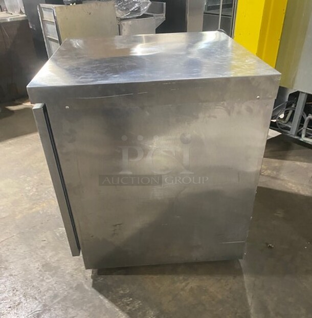Delfield Manitowoc Commercial Single Door Lowboy/Worktop Cooler! All Stainless Steel! MODEL UC4532NDHLSW1 SN: 1509152000537 115V 1PH - Image 3 of 7