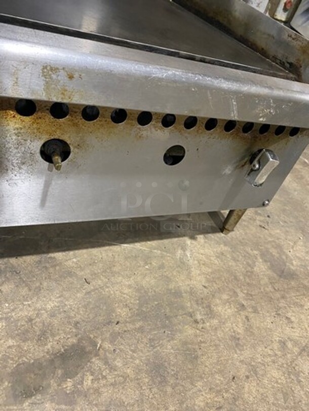 Vulcan Commercial Countertop Natural Gas Powered Flat Top Griddle! With Back And Side Splashes! All Stainless Steel! On Legs! - Image 6 of 7