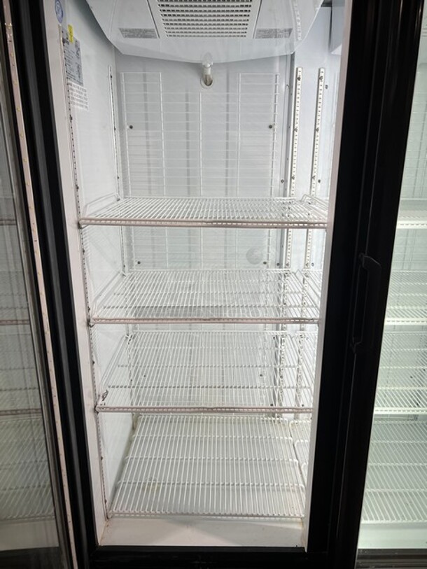 2020 Imbera Two Door Walk In Merchandiser Freezer! On Casters! Working When Removed! MODEL VFD43HC SN:F40220200030 115V 1PH - Image 5 of 11