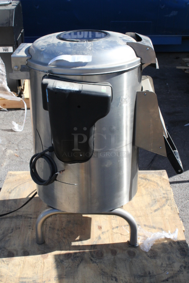 BRAND NEW OUT OF ORIGINAL PACKAGING! Fama 66 lb. Potato Peeler - 220V, 1 1/5 hp. 21-3/4x31-1/2x35-3/8.  - Image 3 of 7