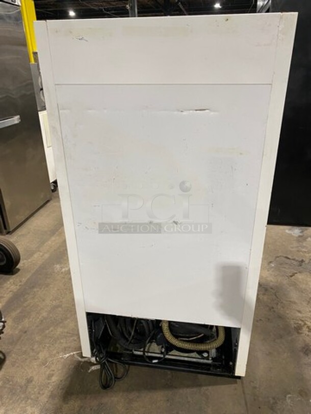 True Commercial Refrigerated Open Grab-N-Go Display Case! Model: TAC14GSLD SN: 8431303! 115V 60HZ 1 Phase! - Image 4 of 10