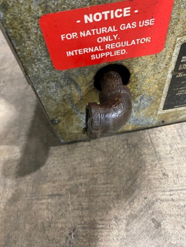 Auto Doner Commercial Countertop Natural Gas Powered Vertical Broiler Gyro Machine! All Stainless Steel! Model: G300 SN: 34295 - Image 10 of 11