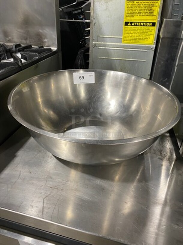 Winco Stainless Steel Mixing Bowl! - Image 5 of 5