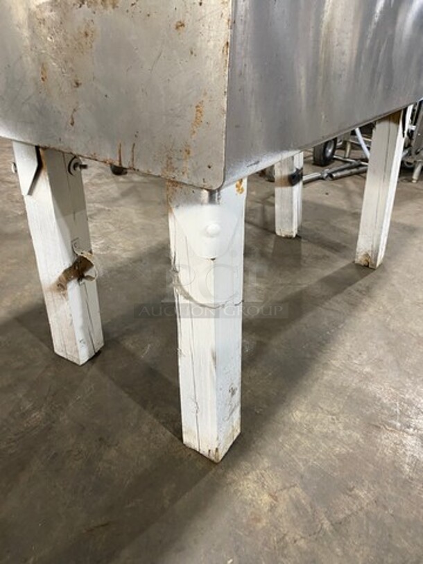 Commercial 2 Compartment Dish Washing Sink! With Single Side Drain Board! With Back Splash! All Stainless Steel! On Legs! - Image 6 of 6