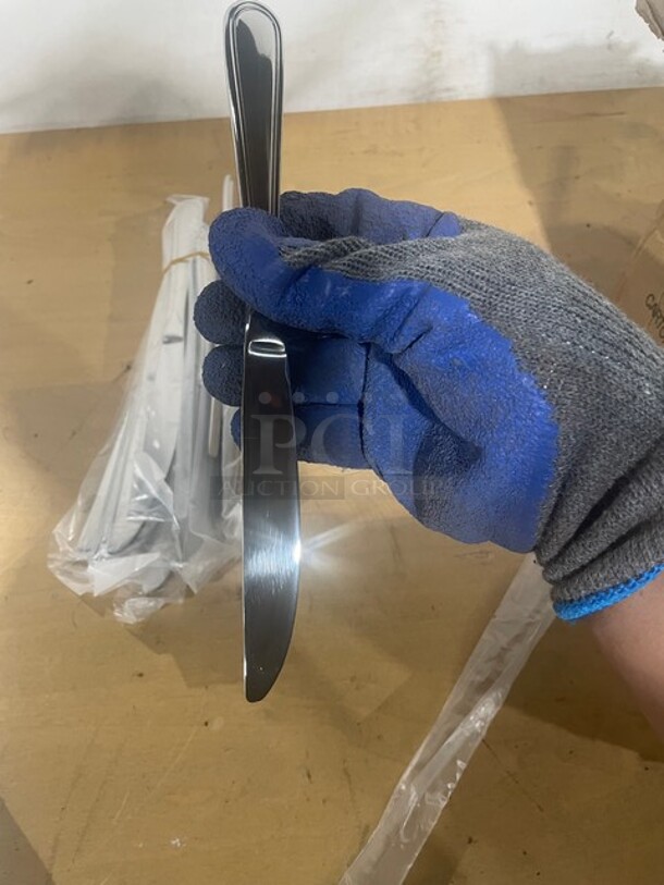 NEW! Acopa Stainless Steel Edgeworth Dinner Knife! - Image 5 of 6