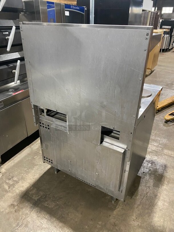 Vulcan Stainless Steel Commercial Electric Powered 6 Burner Hot Plate Range w/ Oven, Over Shelf and Back Splash! On Legs! MODEL EV36S-6FP480 SN: 650091879 480V 3/1PH  - Image 3 of 11