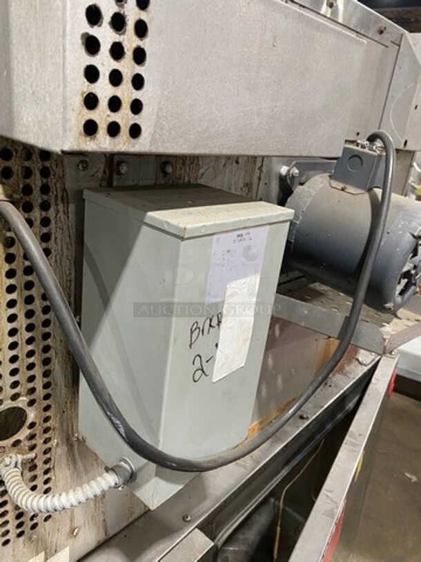 Southbend Single Deck Convection Oven! With View Through Doors! Metal Oven Racks! All Stainless Steel! - Image 8 of 8