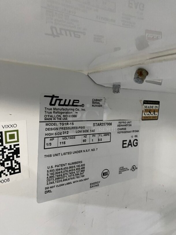 True Commercial Single Door Reach In Refrigerator! All Stainless Steel! With Poly Coated Racks! 115V 1 Phase! Model: TG1R-1S SN: STAR257006! - Image 6 of 9