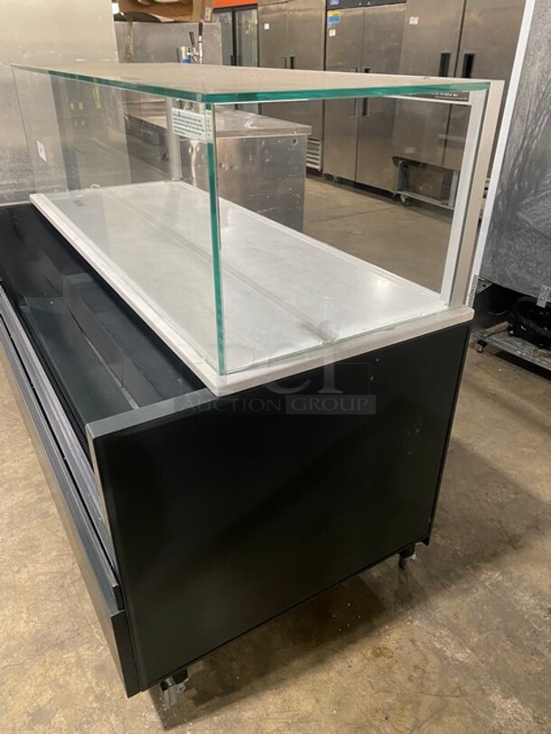 NICE! Structural Concepts Starbucks Style Refrigerated Open Grab-N-Go Display Case! With Top Glass Enclosed Merchandiser Showcase! On Legs! 220V 1 Phase! Model: SBZ6652DR SN: 0524196LS290488! - Image 3 of 9