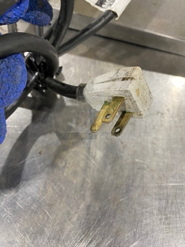 True Commercial Refrigerated Sandwich Prep Table! With 3 Door Storage Space Underneath! Poly Coated Racks! All Stainless Steel! On Casters! Model: TSSU7218HC SN: 9606725 115V 60HZ 1 Phase - Image 9 of 9