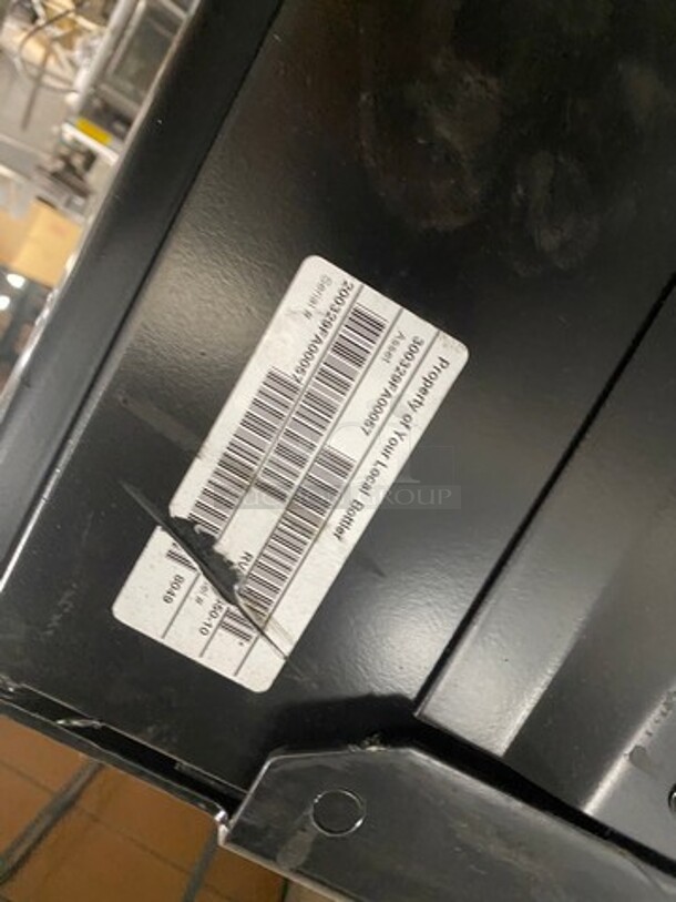 Royal Vendors Commercial Drink Vending Machine! 10 Drink Selections! With Bill And Coin Acceptor! Suitable For Indoor And Outdoor Use! Model: RVCDE65010 SN: 200329FA00057 115V 60HZ 1 Phase - Image 5 of 9