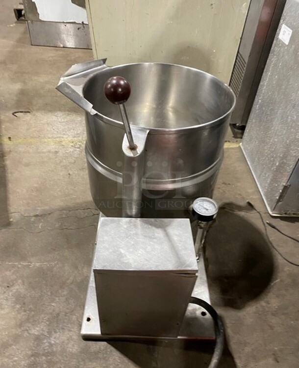 Electric Powered Groen Commercial Electric Powered Tilting Soup Kettle! All Stainless Steel!  - Image 2 of 8