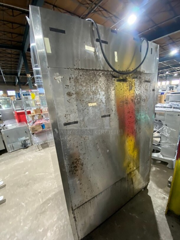 True 2 Door Reach In Cooler Merchandiser! With View Through Doors! With Poly Coated Racks! Model: TA2F2G 208-230V 1PH - Image 3 of 9