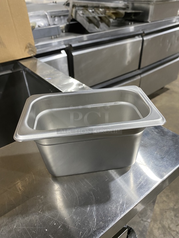  BRAND NEW! Carlisle Commercial Steam Table/ Prep Table Food Pans! All Stainless Steel! Your Bid! MODEL:608194! - Image 2 of 5