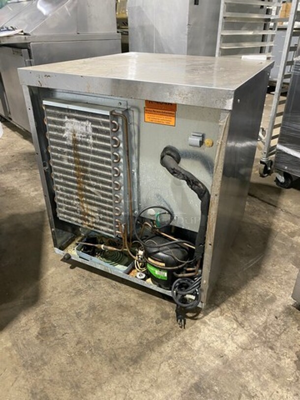 Delfield Commercial Single Door Lowboy/Worktop Cooler! All Stainless Steel! Model: 406STAR2 SN: 1205152000463 115V 60HZ 1 Phase - Image 3 of 9