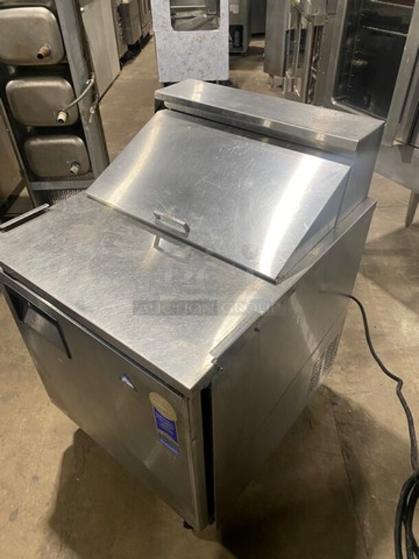 Everest EPBNR1 Stainless Steel Commercial Sandwich Salad Prep Table Bain Marie! On Commercial Casters! MODEL EPBNR1 SN: BPBNR115090032 115 Volts, 1 Phase. - Image 10 of 10