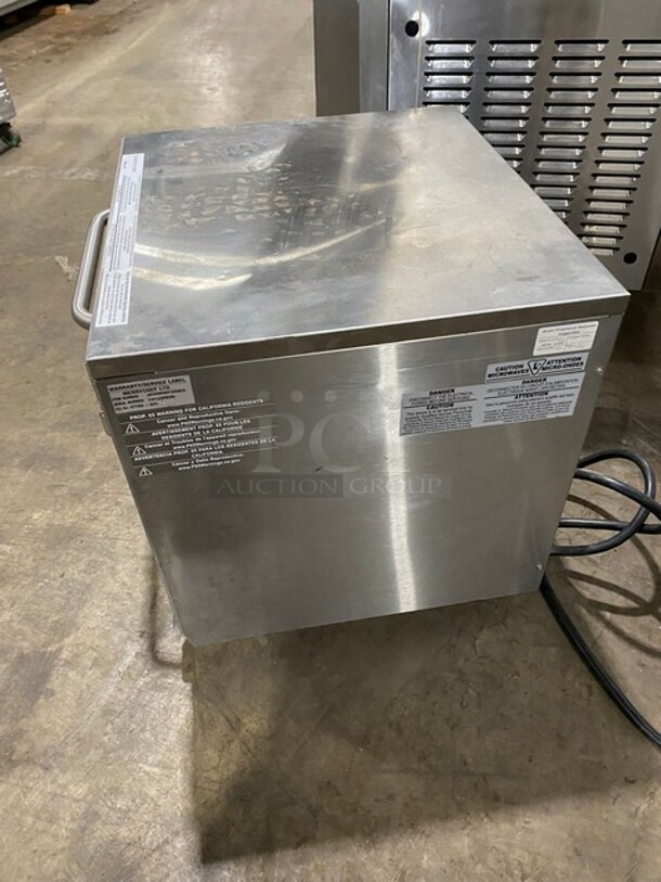 WOW! Late Model 2021! Merrychef Commercial Countertop Rapid Cook Oven! All Stainless Steel! 208/240V! Model: Eikon E3 SN: 2107213090285! Working When Removed!  - Image 3 of 8