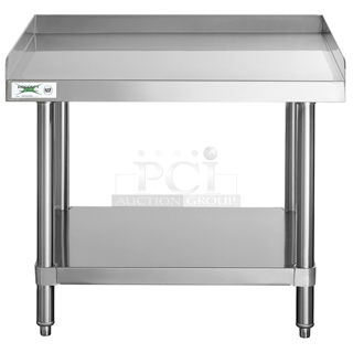 BRAND NEW SCRATCH & DENT! Regency 600ES3030S 30" x 30" 16-Gauge Stainless Steel Equipment Stand with Undershelf. Box Is Destroyed. 30 X 30 X 26