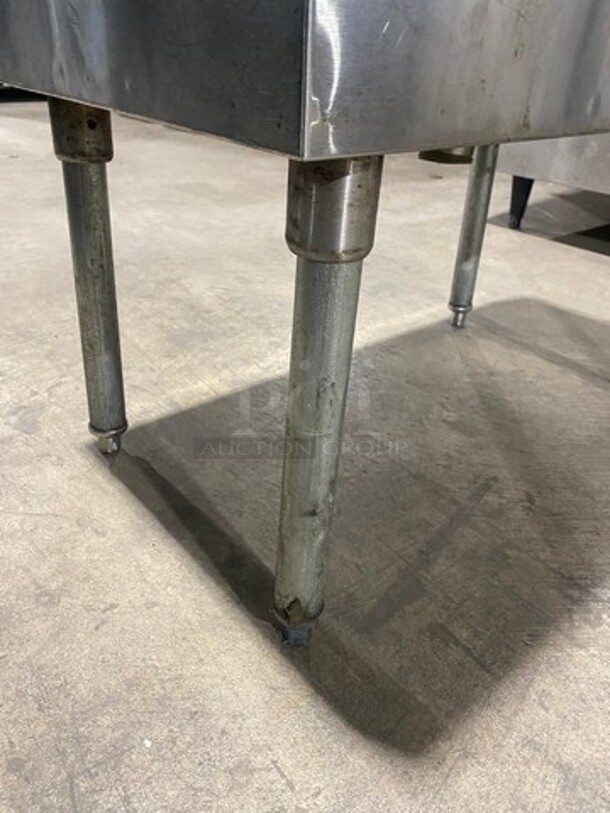 All Stainless Steel Ice Bin! On Legs! - Image 7 of 7