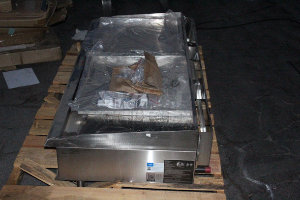 BRAND NEW SCRATCH & DENT! Cooking Performance Group GM-CPG-60-NL 60" Gas Countertop Griddle with Manual Controls - 150,000 BTU. S/N 2306004028 60x29-5/16x16-3/4. Includes Propane Conversion Kit. Back right leg is missing.  - Image 3 of 7