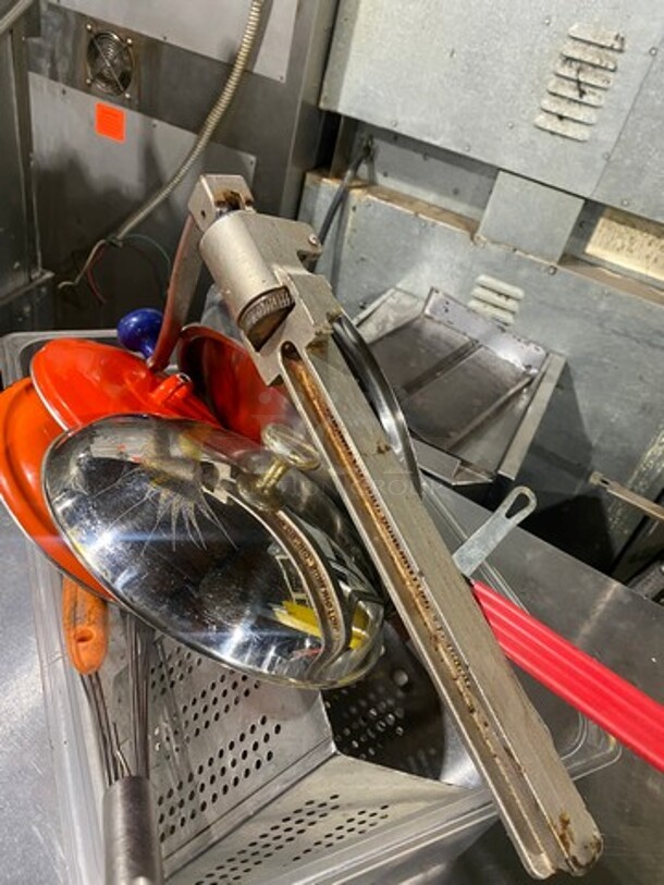 ALL MONEY ASSORTED KITCHEN UTENSILS! - Image 6 of 6