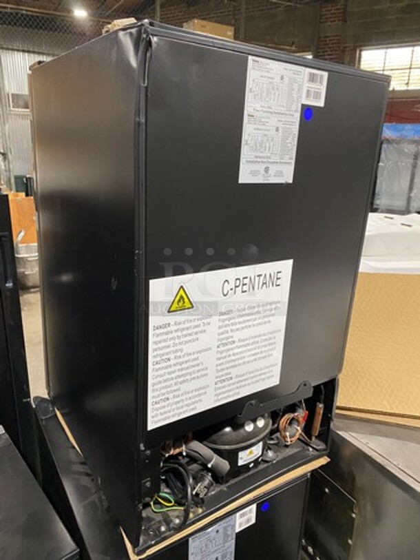 NEW! OUT OF THE BOX! SCRATCH-N-DENT! Danby Single Door Wine Bottle Cooler/Chiller! With View Through Door! With Racks! 38 Wine Bottle Capacity! Model: DWC040A3BSSD 115V - Image 4 of 7