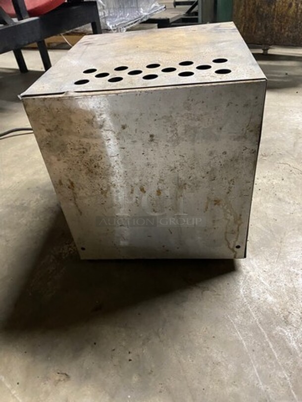 Savory Commercial Countertop Conveyor Toaster Oven! All Stainless Steel! Model: RT2VS SN: 6116626 208V 60HZ 1 Phase - Image 3 of 10