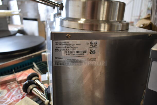 BRAND NEW SCRATCH AND DENT! Carnival King RWS35DBL Stainless Steel Commercial Double 3.5 Qt. Warmer with 2 Pumps. 120 Volts, 1 Phase. Tested and Working! - Image 5 of 6