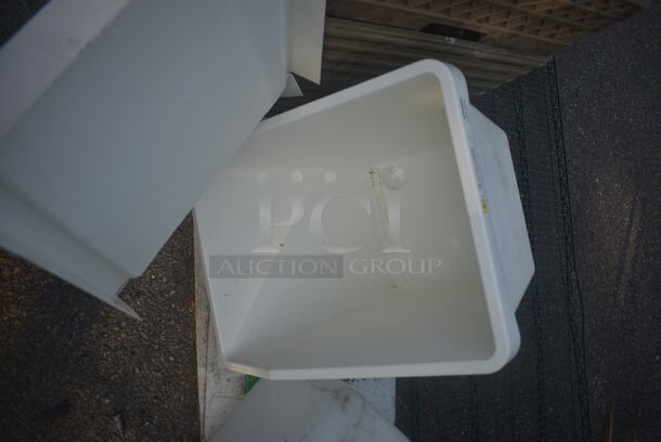 ALL ONE MONEY! Lot of Cutting Boards, Tray Stand, Plastic Containers AND MORE!  - Image 3 of 5