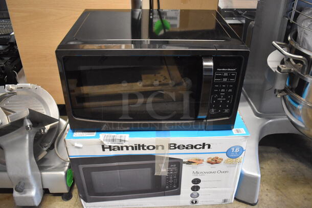 BRAND NEW IN BOX! Hamilton Beach P11043ALH-WTB1 Metal Countertop Microwave Oven w/ Plate. 120 Volts, 1 Phase. 22x19x12