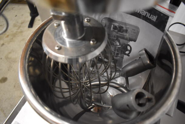 Avantco MX10 Metal Commercial Countertop 10 Quart Planetary Dough Mixer w/ Stainless Steel Mixing Bowl, Bowl Guard, Dough Hook, Paddle and Whisk Attachments. 120 Volts, 1 Phase. 15x20x25. Tested and Working! - Image 7 of 9