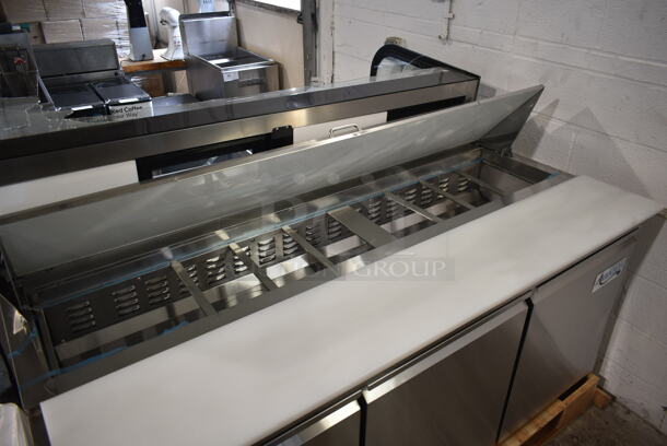 BRAND NEW SCRATCH AND DENT! 2023 Avantco 178SSPT71HC Stainless Steel Commercial Sandwich Salad Prep Table Bain Marie Mega Top. 115 Volts, 1 Phase. Tested and Working! - Image 5 of 11
