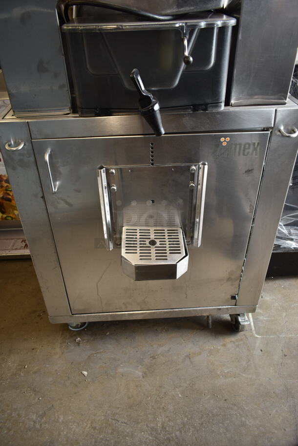 2017 Zumex Speed Pro Tank Podium Stainless Steel Commercial Floor Style Citrus Juicer on Commercial Casters. 115 Volts, 1 Phase. Tested and Working! - Image 6 of 9