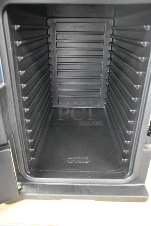 BRAND NEW! Cambro CAM6000 47620 Ultra Pan Carrier® Black Front Loading Insulated Electric (110V, degrees F) Food Pan Carrier - 6 Full-Size Pan Max Capacity. Tested and Working! - Image 4 of 7