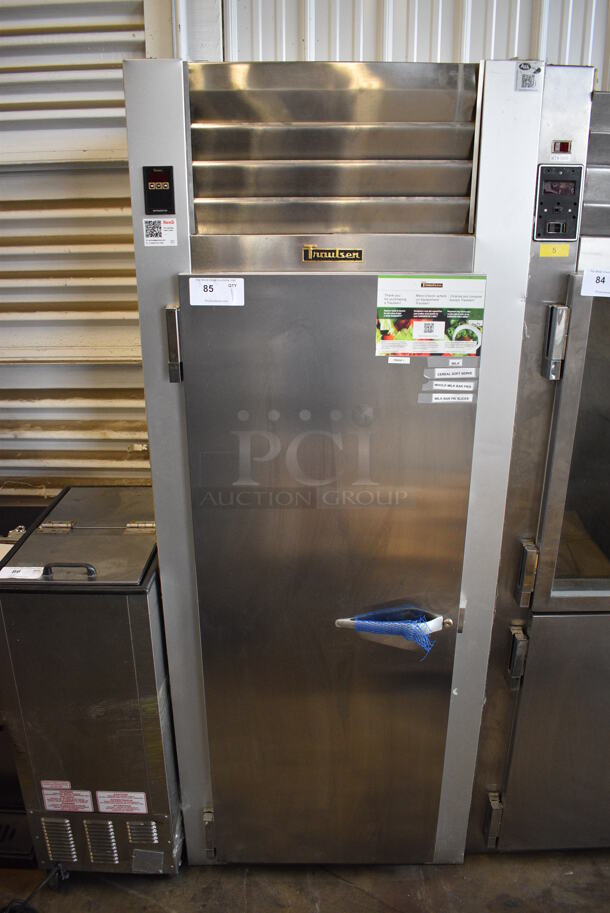 Traulsen Model G10011 Stainless Steel Commercial Single Door Reach In Cooler w/ Racks. 115 Volts, 1 Phase. 30x36x77. Tested and Working!