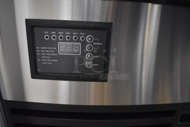 BRAND NEW SCRATCH AND DENT! Avantco Ice 194UCH160A Stainless Steel Commercial Self Contained Undercounter Half Cube Ice Machine. 115 Volts, 1 Phase. - Image 3 of 9