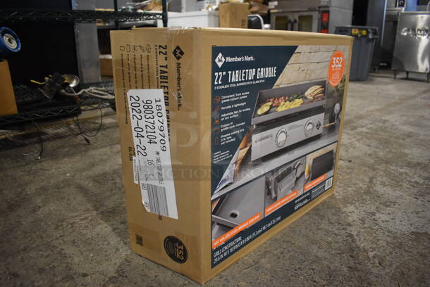 BRAND NEW IN BOX! Member's Mark 22" Tabletop Griddle. - Image 2 of 3