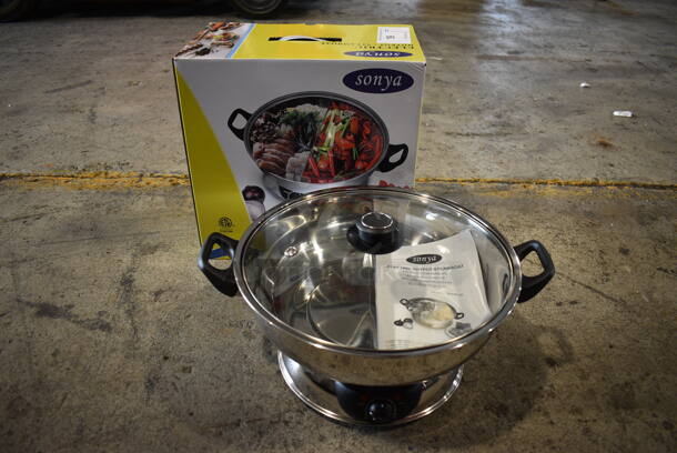 Sonya SYHS-30 Metal Electric Powered Hotpot Steamboat. 120 Volts, 1 Phase. 16x13x8