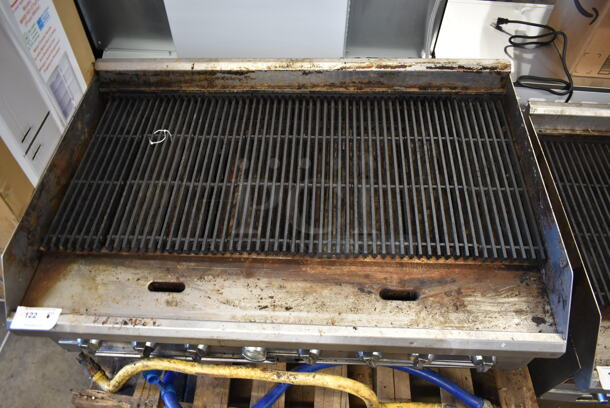 Southbend HDC-48 Stainless Steel Commercial Countertop Natural Gas Powered Flat Top Griddle. - Image 2 of 5