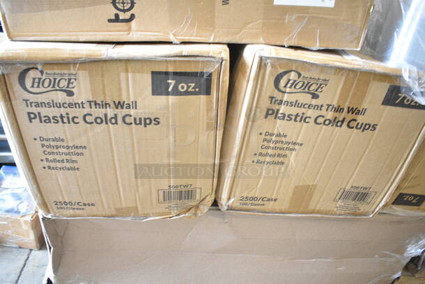 PALLET LOT of 15 BRAND NEW Boxes Including 127SB32COMBO Choice 32 oz. Clear Plastic Salad Bowl with Lid - 150/Case, 760SOUP8WPA Choice 8 oz. White Double Poly-Coated Paper Food Cup with Vented Paper Lid - 250/Case, 808KK6 Tablecraft KK6 KenKut 24" Film and Foil Dispenser / Cutter, KEG425 Torpedo Keg, 2 Box 500TW7 Choice 7 oz. Translucent Thin Wall Plastic Cold Cup - 2500/Case, 129MCR16B Choice 16 oz. Black 6 1/4" Round Microwavable Heavy Weight Container with Lid - 150/Case. 15 Times Your Bid! - Image 8 of 12