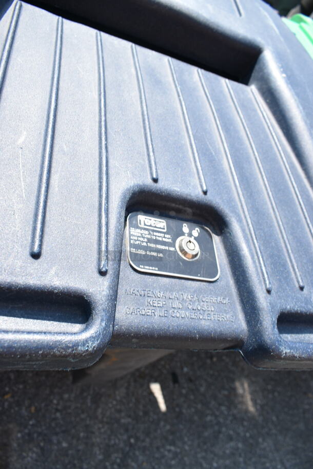 3 Poly Outdoor Trash Cans. 23x33x45, 30x34x46, 26x31x32. 3 Times Your Bid! - Image 7 of 12